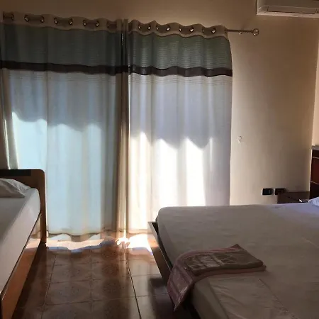 Studenti Hotell