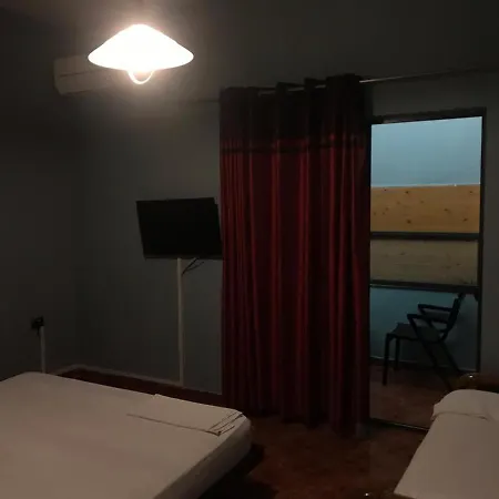 Studenti Hotell 2*