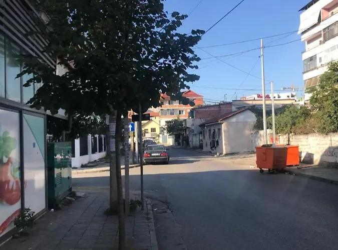 Studenti Szálloda Tirana